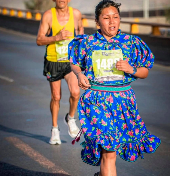 Uno corre para honrar sus raíces, explica Verónica Palma