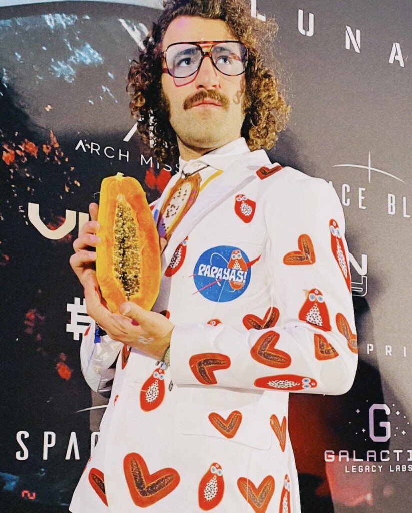 Alejandro Glatt abre un nuevo espacio para el mercado del arte: la luna