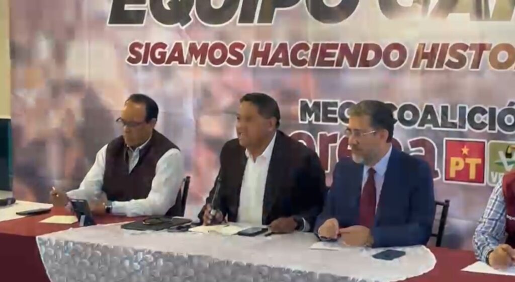 Denunciarán al ayuntamiento de Puebla por entregar tinacos azules