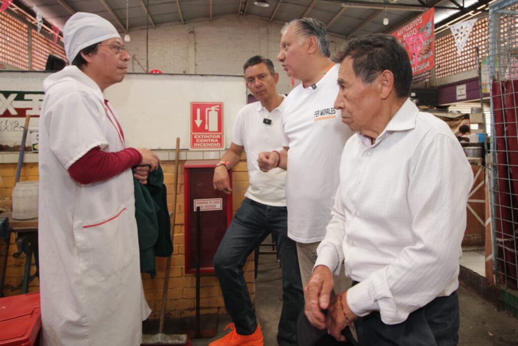 Fer Morales visita el mercado de Mayorazgo