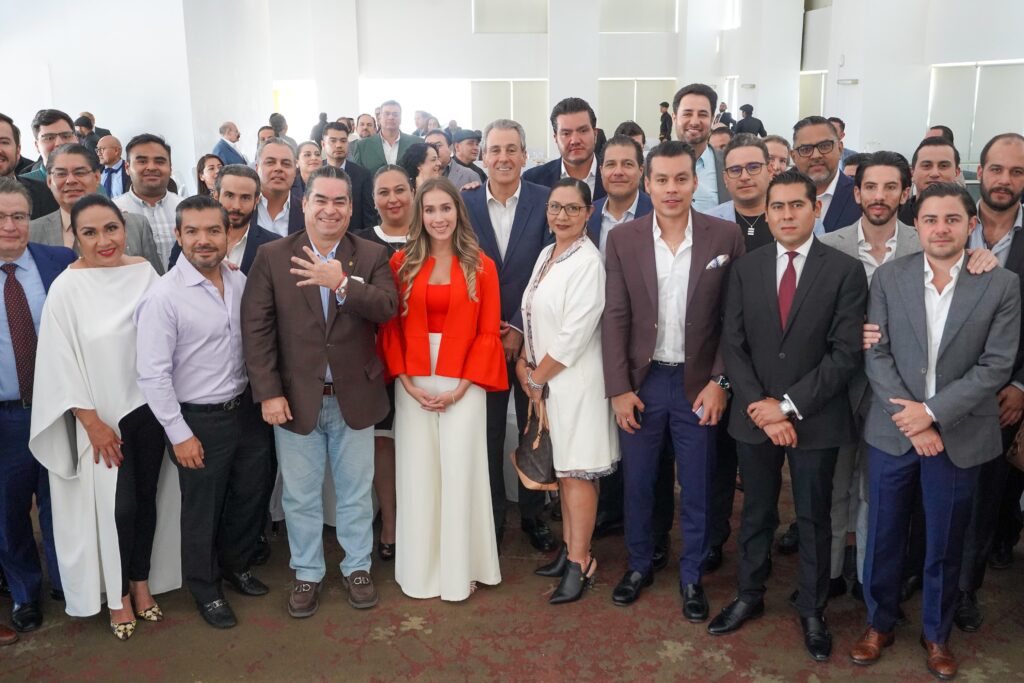 Fotonota: Pepe Chedraui se reunió con representantes del sector empresarial