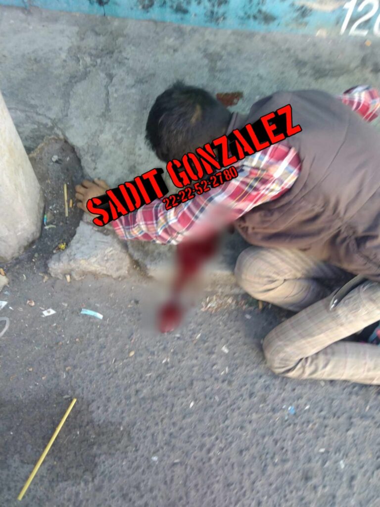 Paramédicos negligentes abandonan a un paciente grave en calles de Puebla