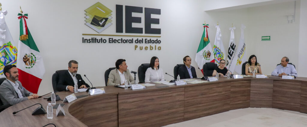 Realiza IEE alianza con Canirac para estrategia de promoción al voto