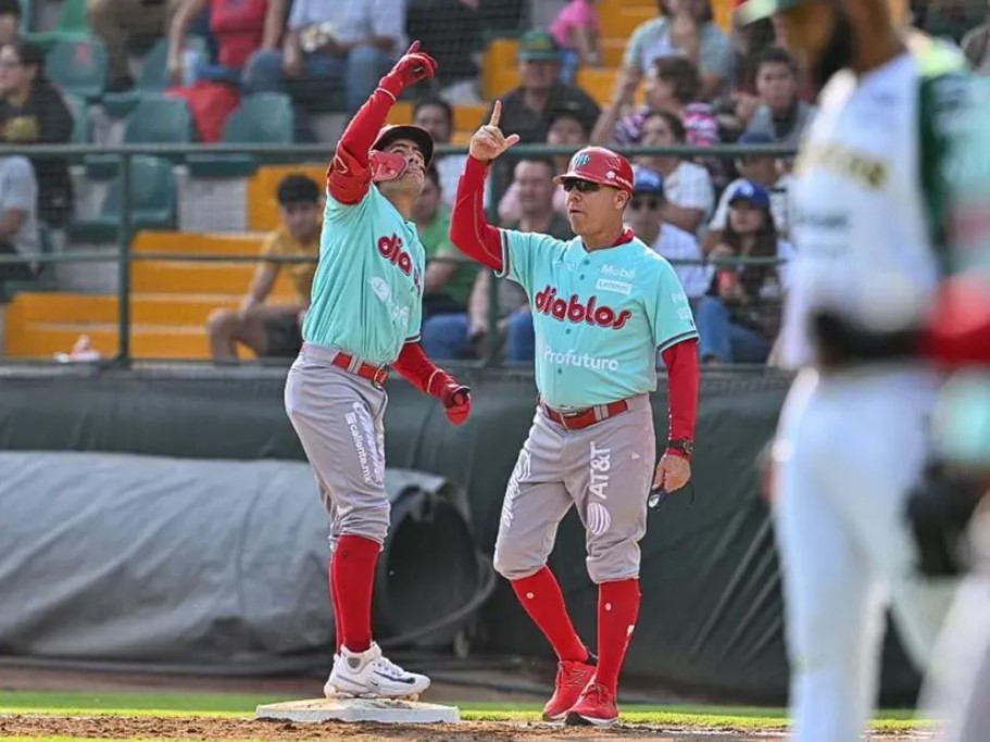 Diablos le abolla la corona a Pericos y lo barre a domicilio