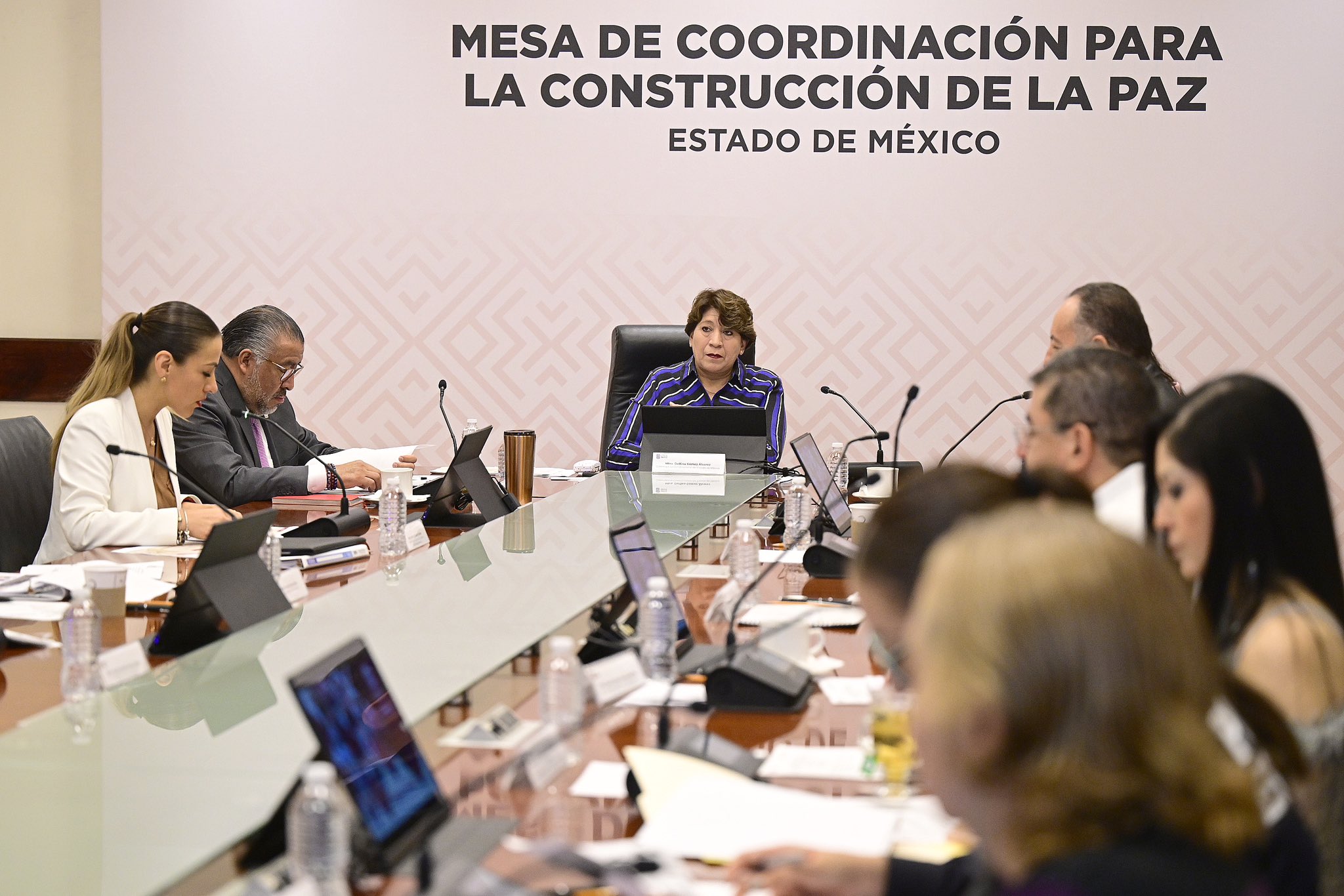 Atiende gobernadora temas de género para proteger el desarrollo de las mexiquenses