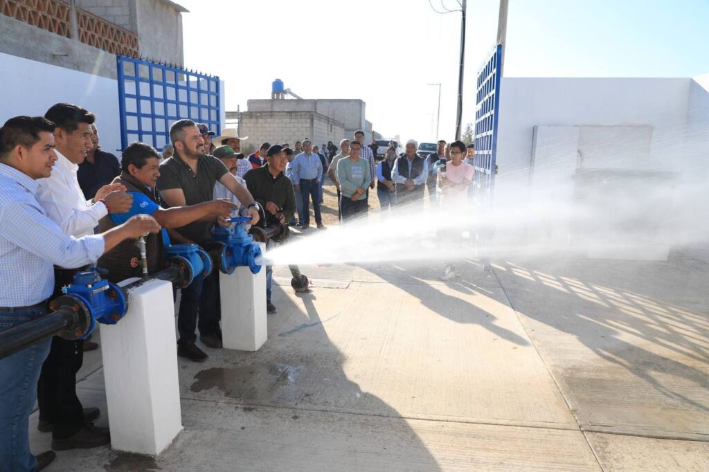 Pozo de agua 2 en Xonacatepec ya está en funciones