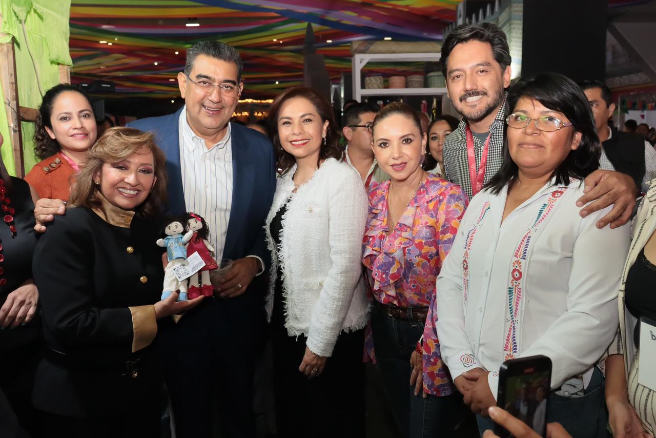 Sergio Salomón inauguró pabellón de San Pedro Cholula en la Feria 2024