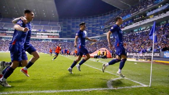 ¡Entre los líderes! Cruz Azul ganó al Puebla con agónico gol de Uriel Antuna