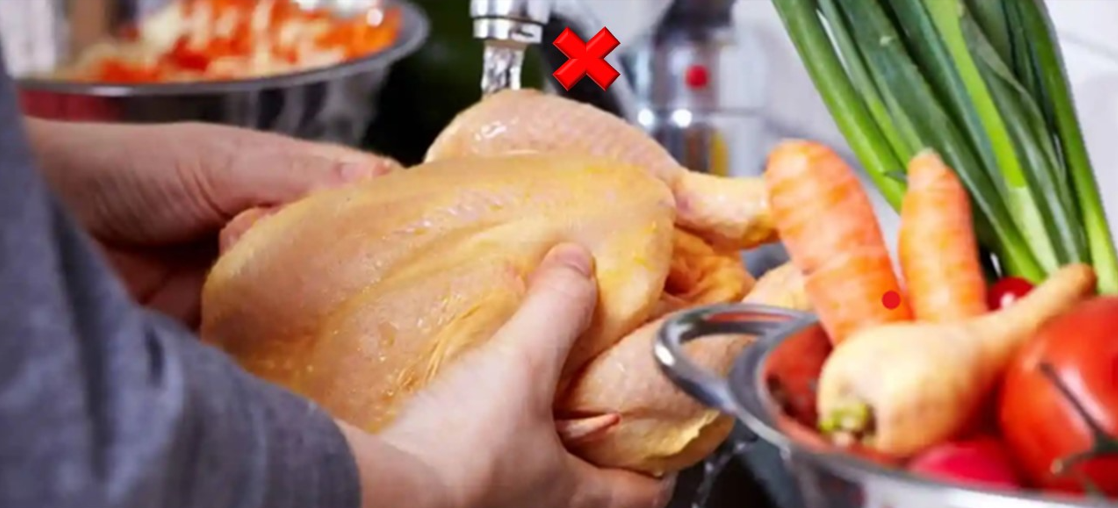Estos son algunos consejos para cocinar el pollo de forma segura y saludable