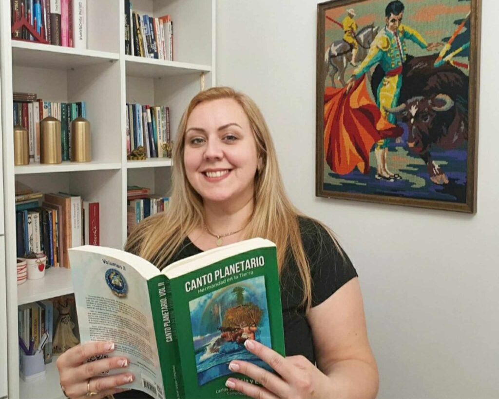 Poemas bilingüe de la poeta Serbia Marija Lazarevic Petkovic