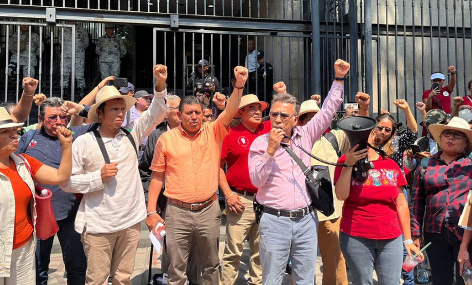 CNTE anuncia reubicación de plantón en el Zócalo por cierre de campaña de Claudia Sheinbaum