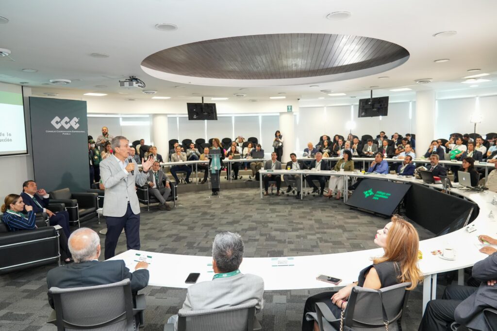 Video desde Puebla: Acude Pepe Chedraui al Foro “Diálogo con Candidatos 2024” del CCE