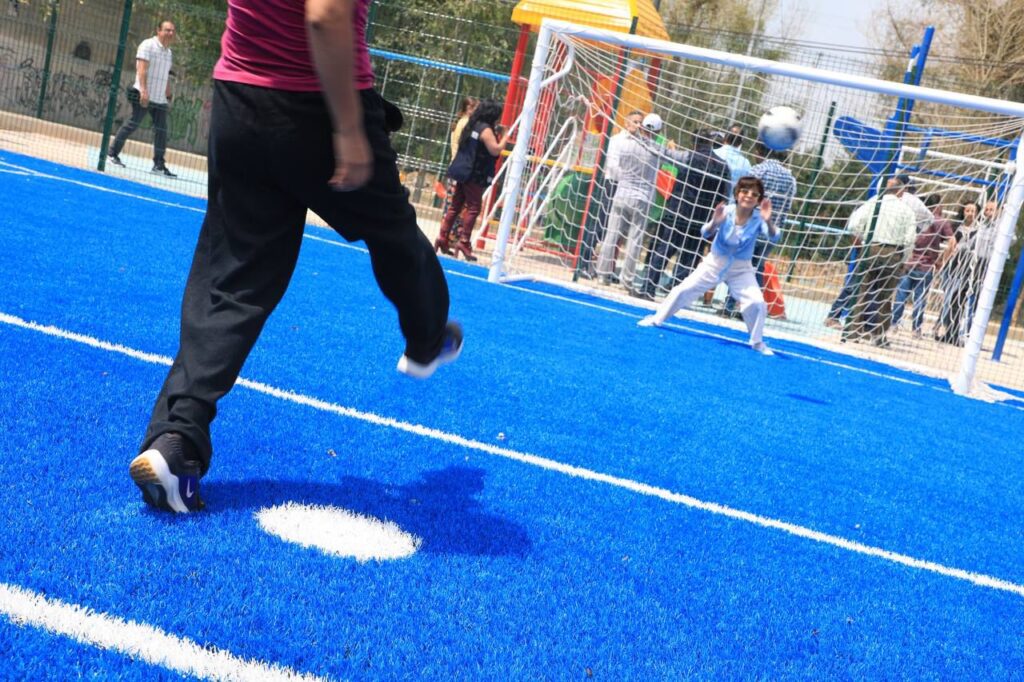 Abren canchas deportivas en la colonia Naciones Unidas