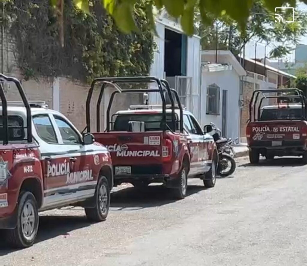 Lo balean en violento asalto en Tehuacán