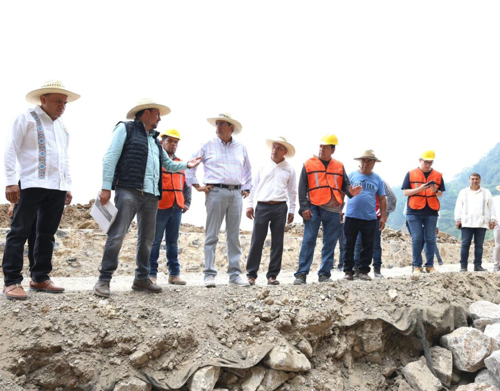 Sergio Salomón realiza recorridos de supervisión al interior del estado