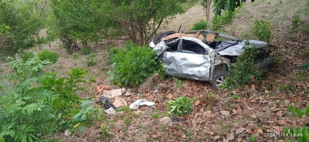 Fuerte accidente en la México Tuxpan, municipio de Jalpan