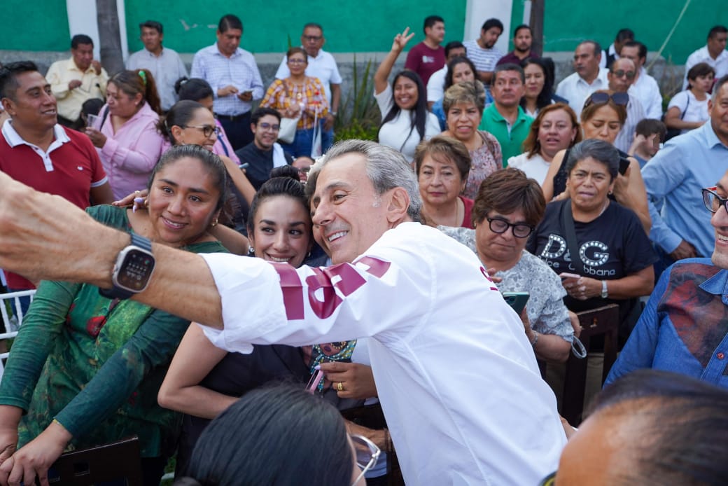 Video desde Puebla: Seguridad, agua y equipamiento, piden maestros de la capital a Pepe Chedraui