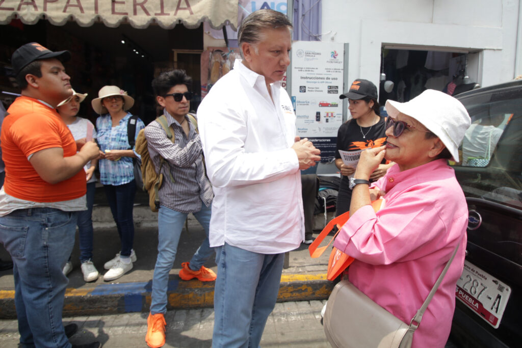 San Pedro Cholula recibe a Fernando Morales y la ola naranja