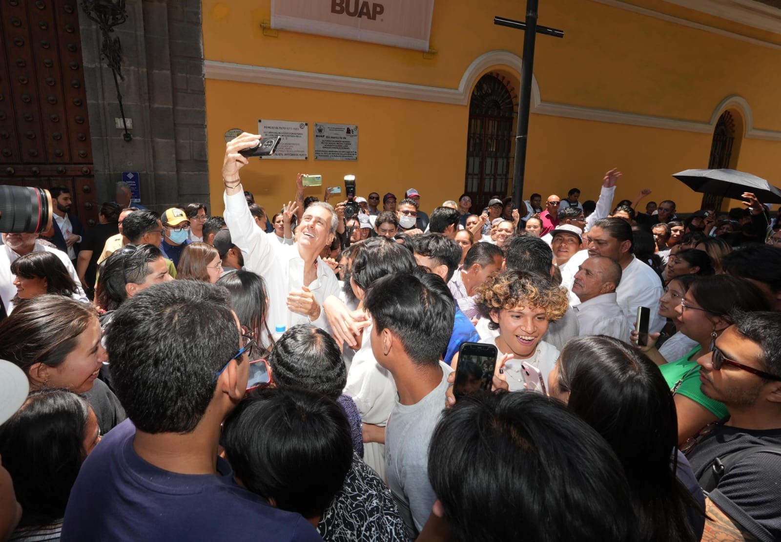 Video: Pepe Chedraui se presentó con éxito ante el Consejo Universitario de la BUAP