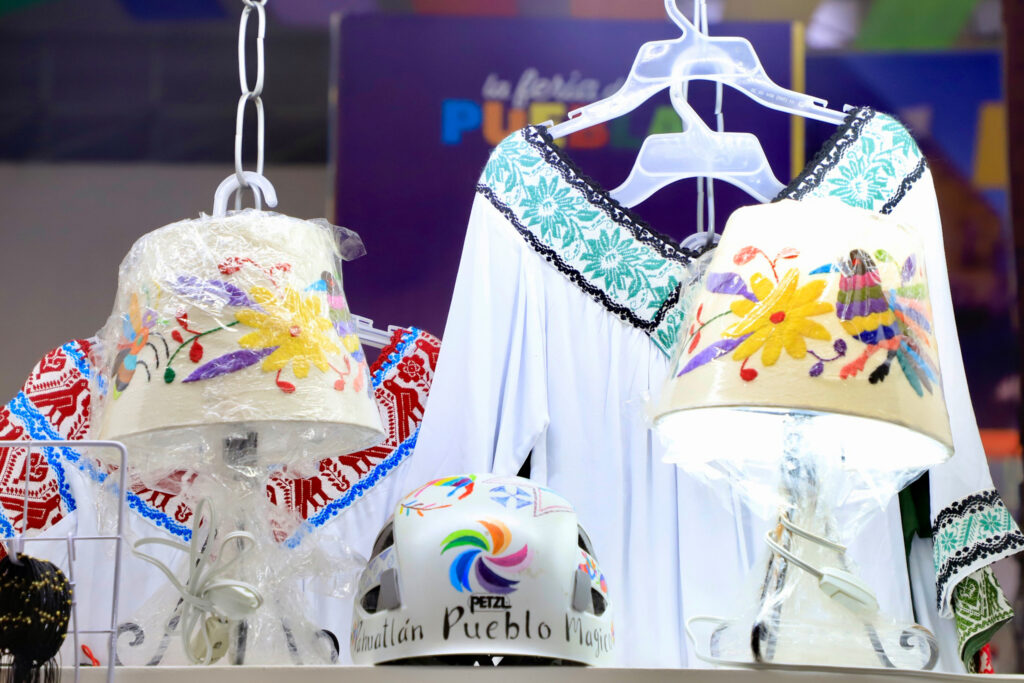 Ofrece feria de Puebla actividades artesanales y de música tradicional