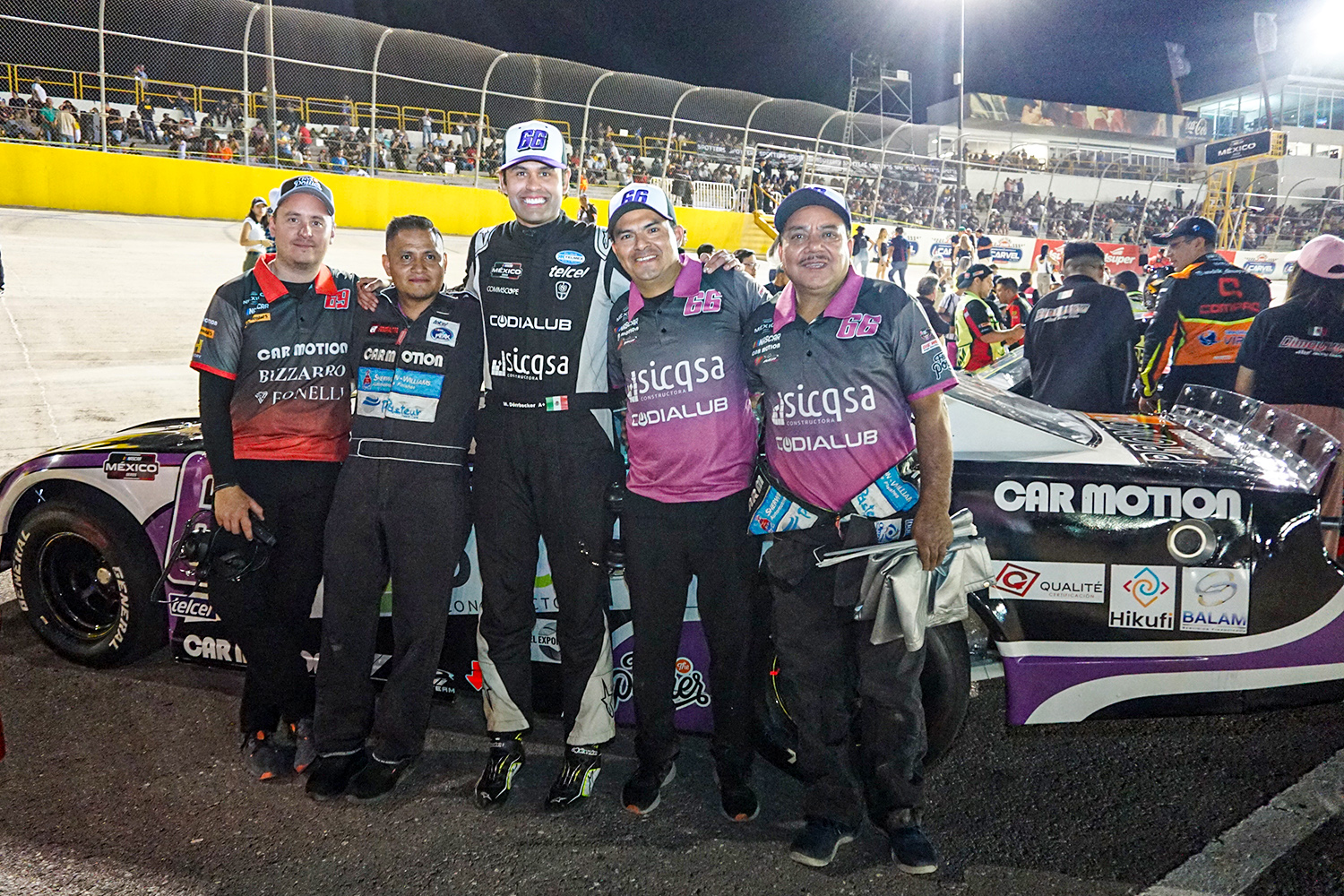 Los pilotos de Car Motion enfocan sus energías en la fecha 4 de NASCAR México