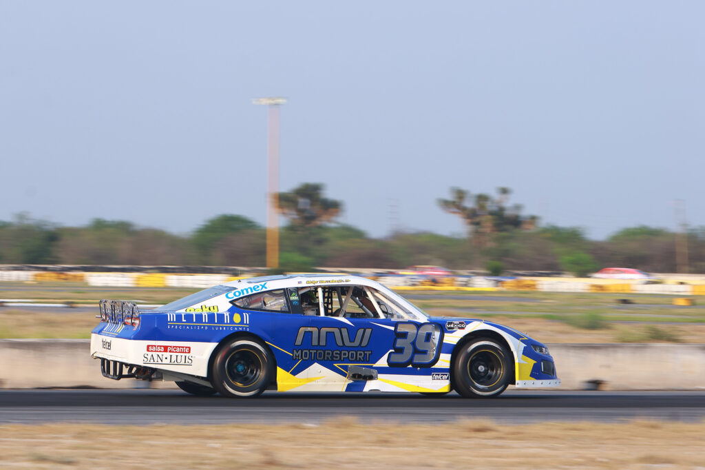 Nuevo podio para Víctor Barrales Jr. y el ANVI Motorsport, en NASCAR Challenge