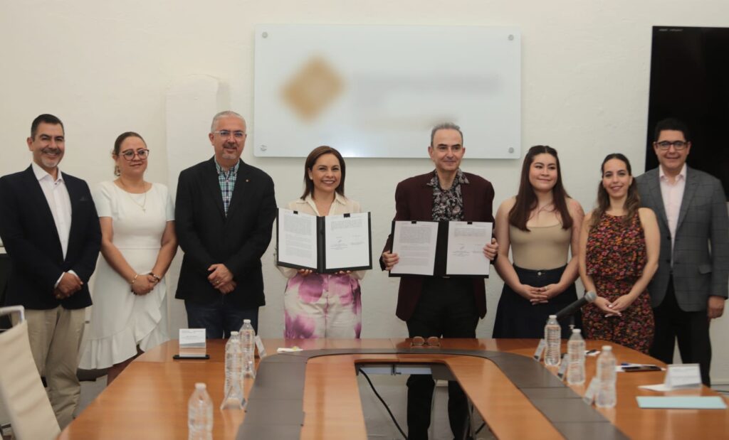 Suman esfuerzos SEDIF y Secretaría de Educación a favor de estudiantes con discapacidad