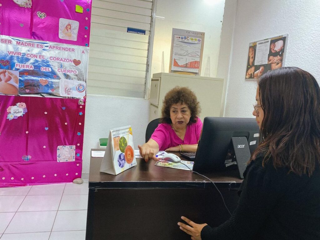 Ayuntamiento de Puebla ofrece consultas ginecológicas y de obstetricia