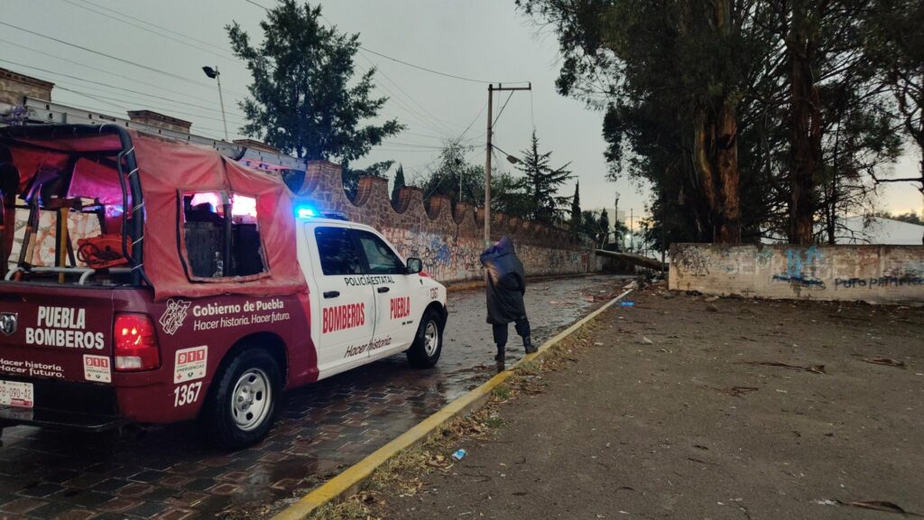 Video desde Puebla: Lluvias no han dejado lesionados ni viviendas colapsadas, informó Sergio Salomón