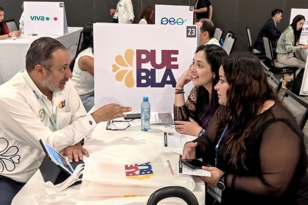 Promueve gobierno estatal rutas turísticas ante agentes de viajes en Monterrey