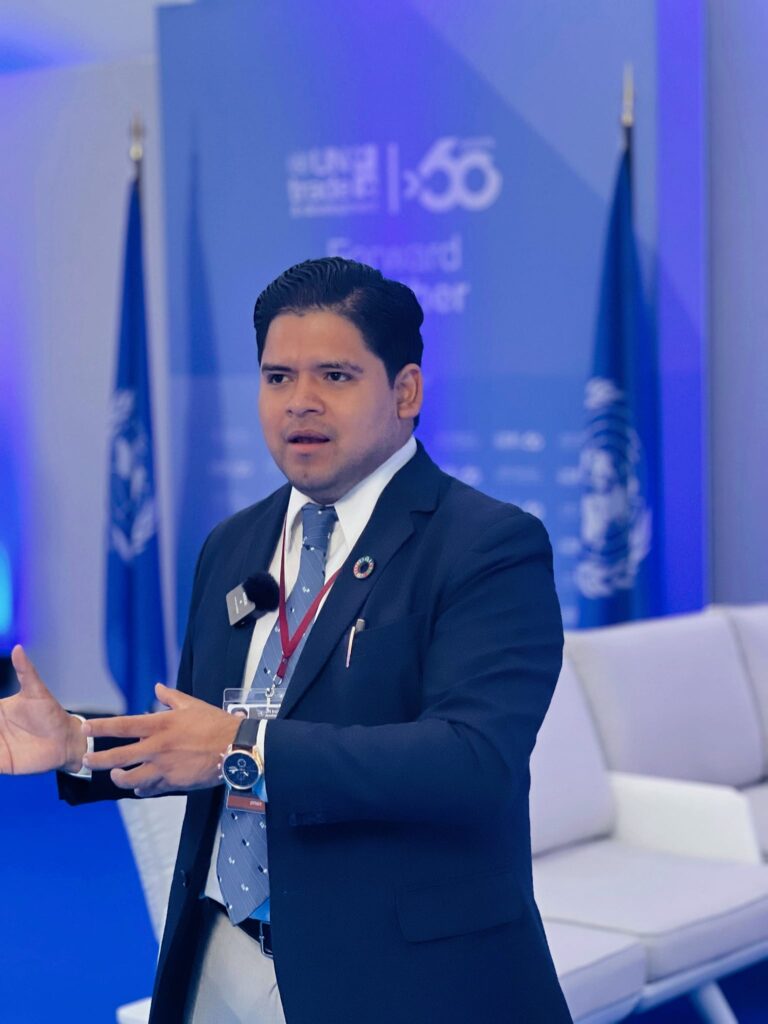 Destaca joven mexicano en el Foro Mundial de Líderes de la ONU en Ginebra, Suiza