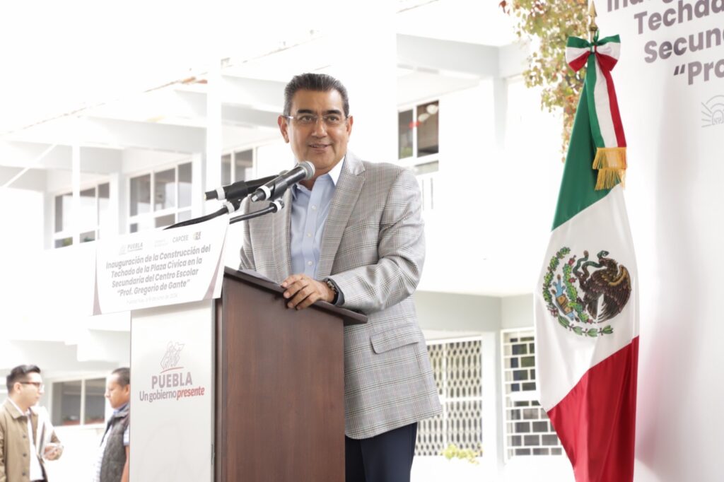 Construcción del hospital San Alejandro lleva un 70% de avance, informó Sergio Salomón