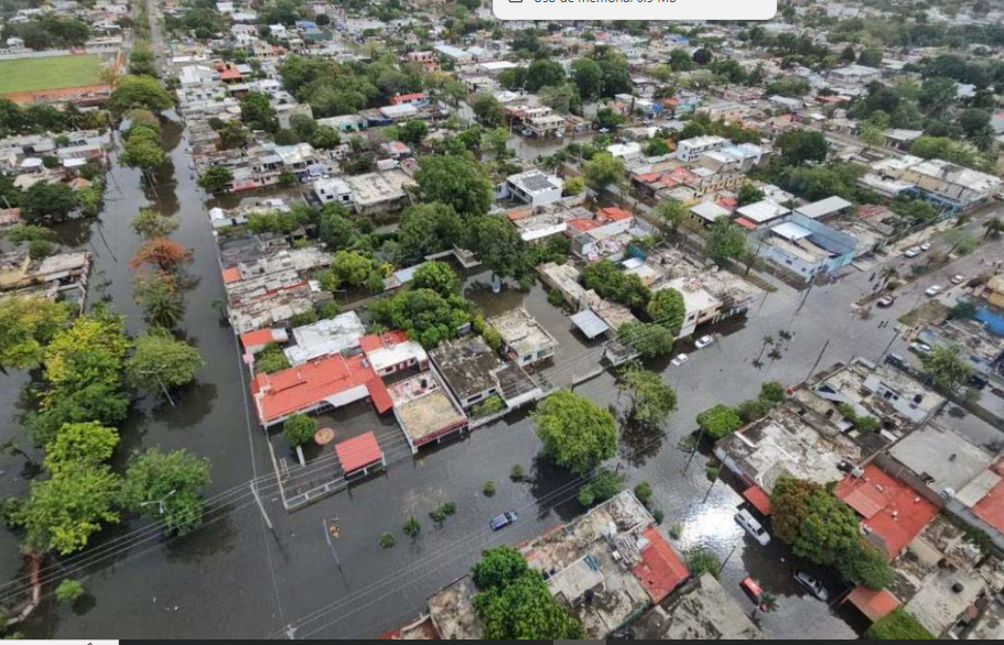 Plan Marina apoya a la población por inundaciones en Chetumal, Quintana Roo