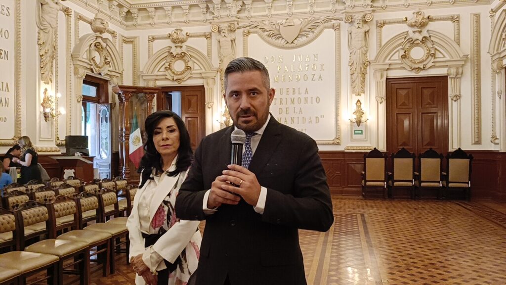 Video desde Puebla: Proceso de entrega-recepción será legal y transparente, aseguró Adán Domínguez