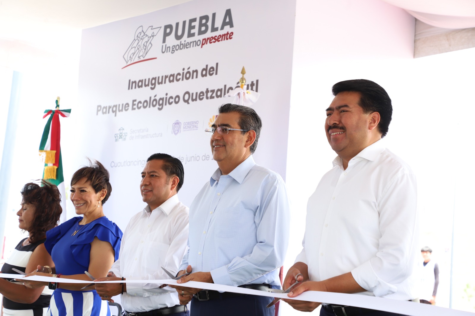 Sergio Salomón entregó parque, infraestructura escolar y programas sociales en Cuautlancingo
