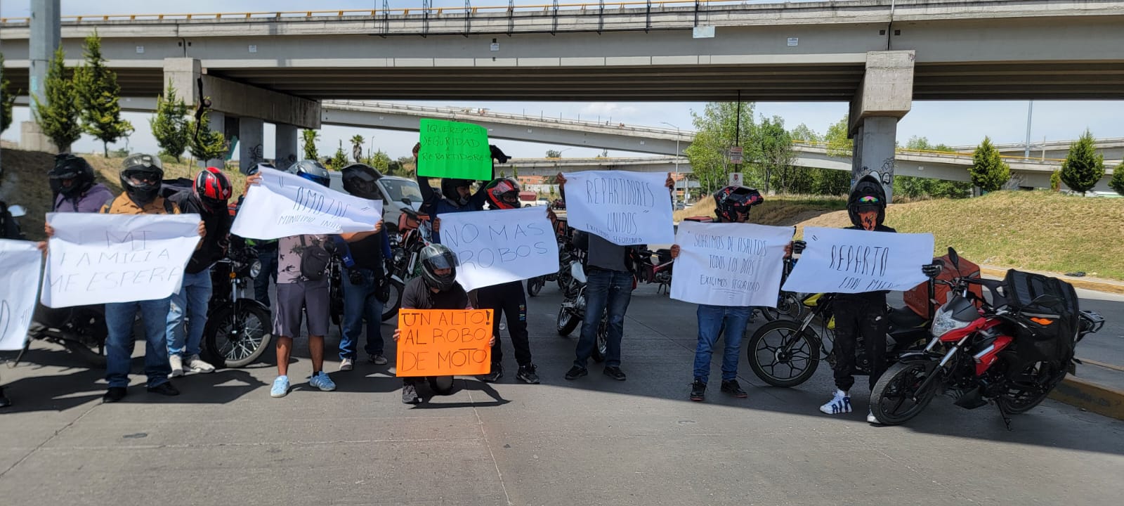 Video: Motociclistas cerraron la federal Puebla- Amozoc ante la inseguridad