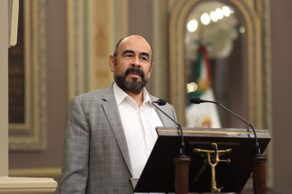 Presentan iniciativa en Congreso para contemplar en entrega-recepción accesos a cuentas de redes sociales