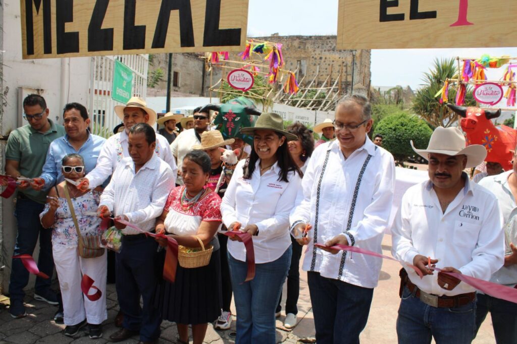 Desde Atlixco: Ariadna Ayala inauguró la Feria del Mezcal y el Pulque
