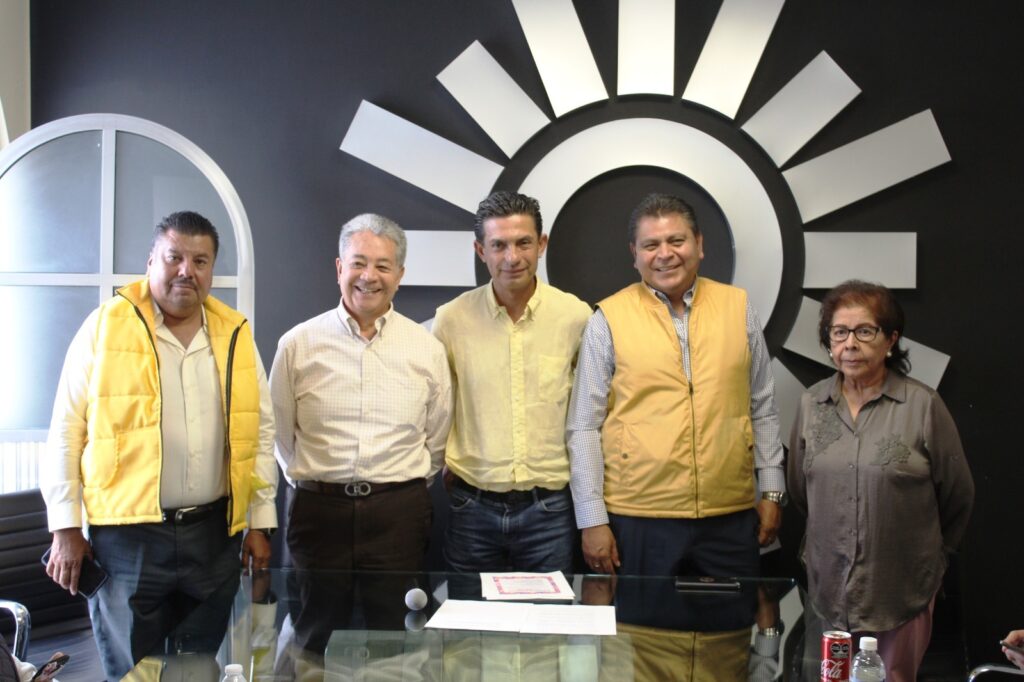 PRD desaparece también en Puebla