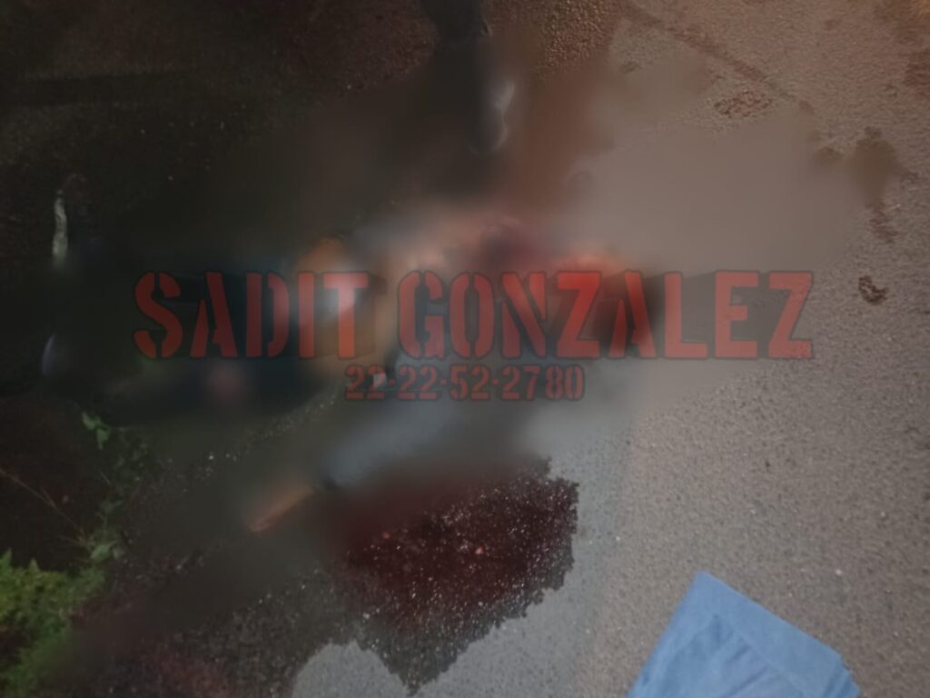 Un muerto y dos lesionados por accidente en moto en Amozoc