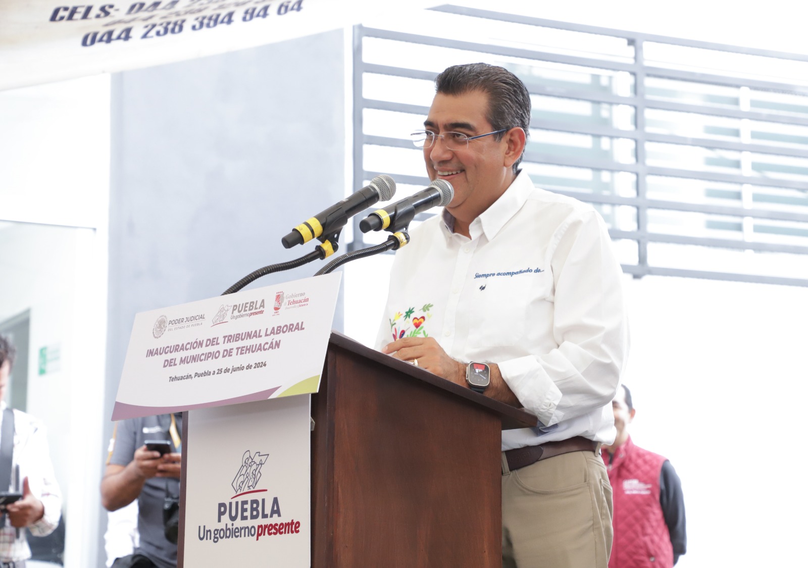 Sergio Salomón entregó sede del Tribunal Laboral en Tehuacán