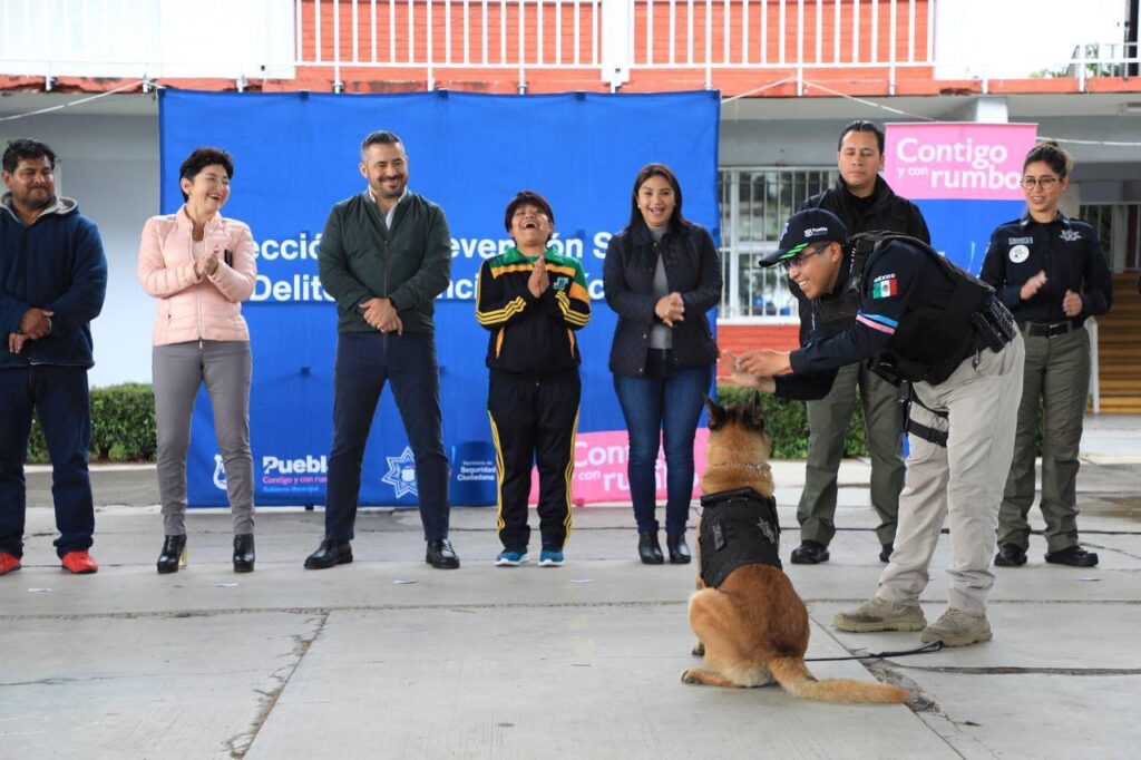 Llevan a cabo “Rally por la Paz” en Puebla capital