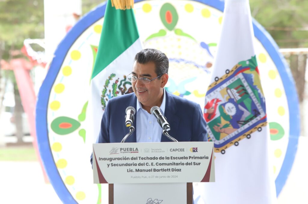 Sergio Salomón entregó infraestructura para la educación integral de niños y jóvenes de la capital