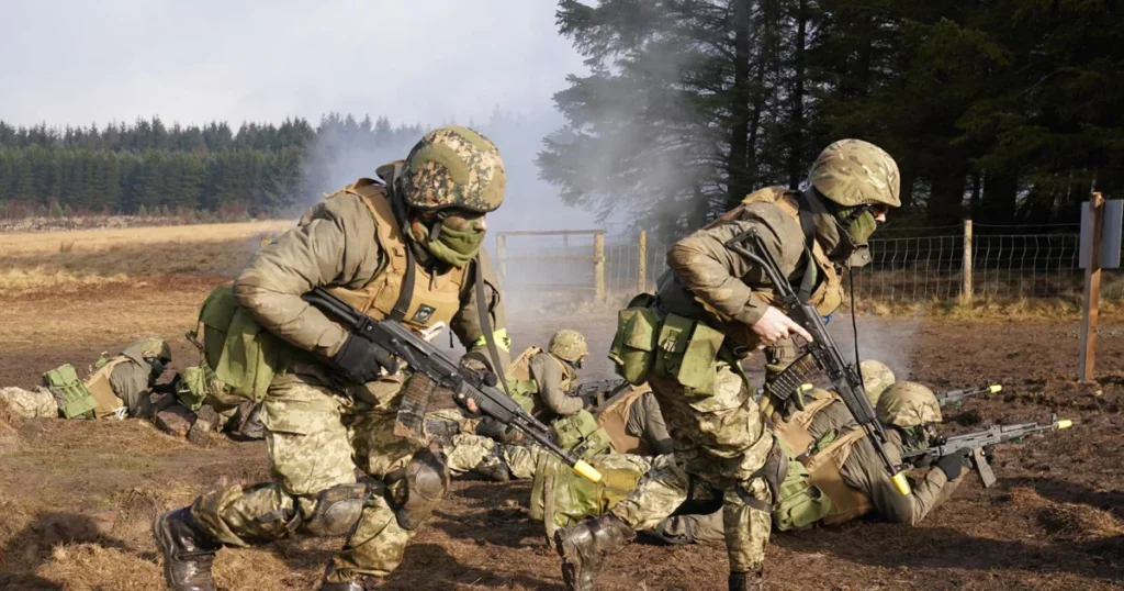 Irán: el Consejo prorroga las medidas restrictivas de la UE habida cuenta del apoyo militar de Irán a la guerra de agresión de Rusia contra Ucrania y a grupos y entidades armados en la región de Oriente Próximo y el mar Rojo