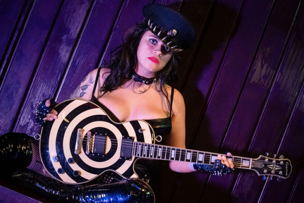 Se estrena MARY, 2o. sencillo de ABY DE GYVES, gran cantante mexicana de Blues y Rock