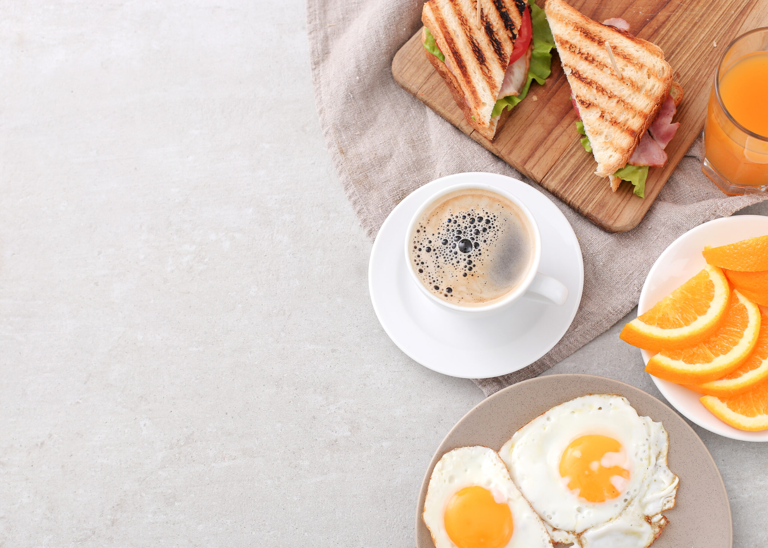 Vacaciones con los peques en casa: tips para un desayuno nutritivo