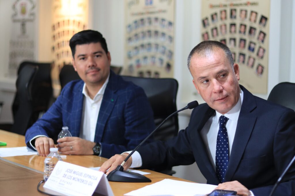 Aprueba Comisión del Congreso acuerdo para promover participación ciudadana en municipios