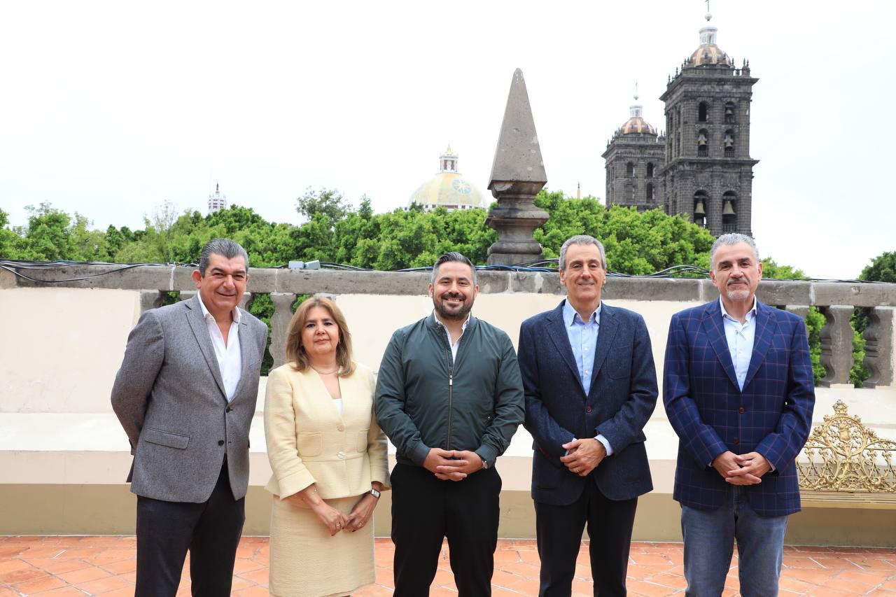 Pepe Chedraui y Adán Domínguez encabezan la primera reunión de transición de gobierno en Puebla capital