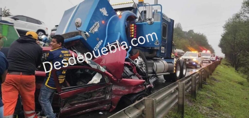 Murieron 2 por choque frontal en la México Tuxpan