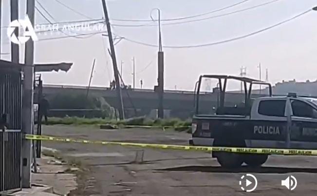 Video desde Puebla: Dejan cadáver con narcomensaje en la unidad habitacional VW2